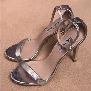 Steve Madden faux snake skin silver “Stecy” heels